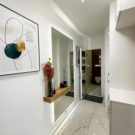 Apartament Royal Luxury Downtown *